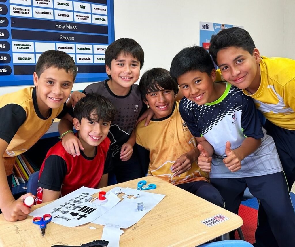 Somos un lugar seguro y los Alumnos felices de APDE Solalto